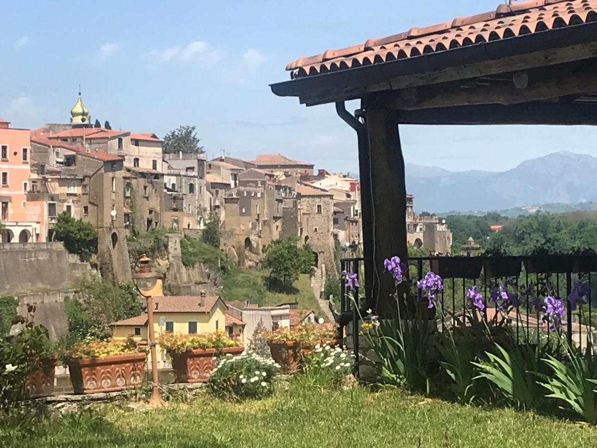 Le Rocce Sant'Agata de' Goti Exterior foto